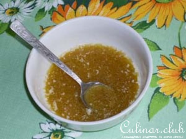Куриные бедрышки с яблочным пюре