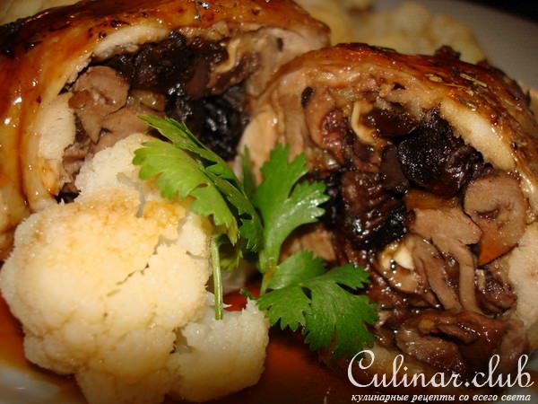 Куриная ножка, фаршированная сердечками и белыми грибами