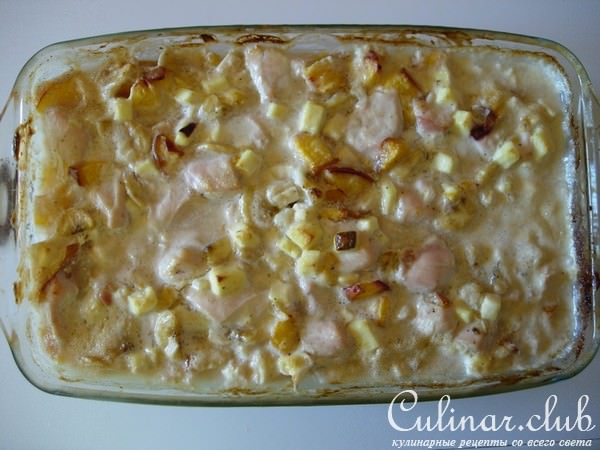 Курица с фруктами,сыром и легким ароматом вина