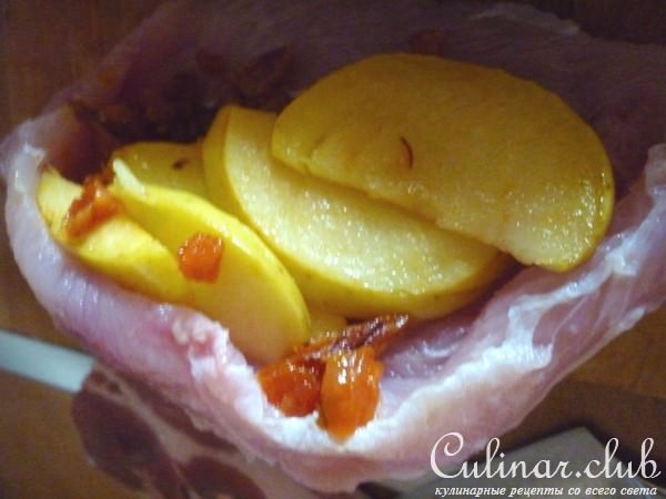 Запечённая индейка с начинкой из кураги и яблок(ДУЭЛЬ)