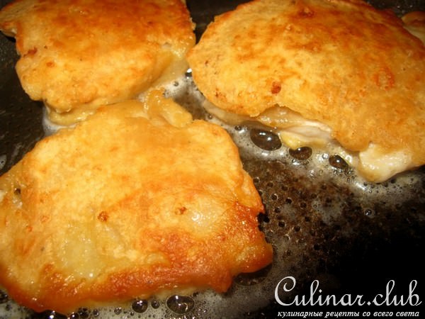 Морской язык в кляре с соевым соусом и сыром