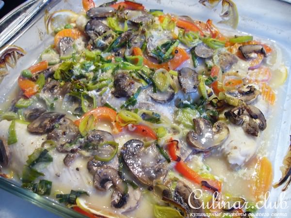 Рыба тушеная с овощами и грибами