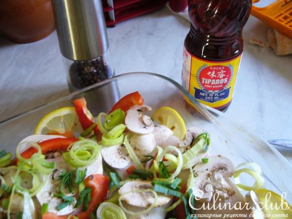 Рыба тушеная с овощами и грибами