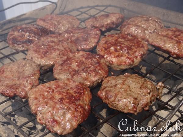 Гамбургеры или Вкусно Киккоманимся ! ! !