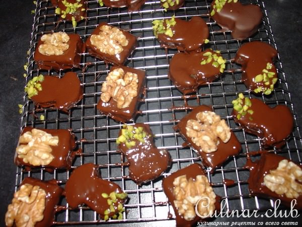 Quittenbrot (айвовый хлеб) и пралины.