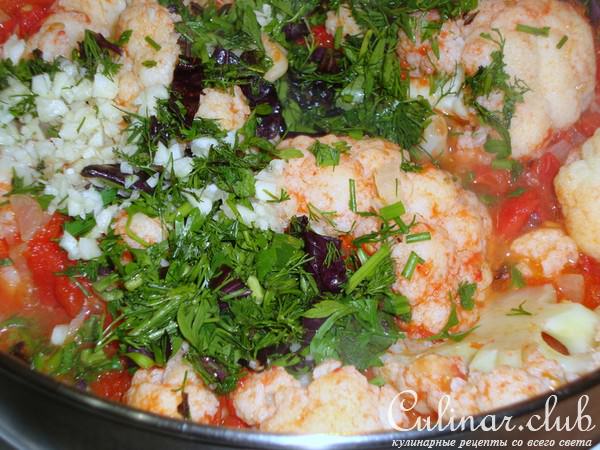 Цветная капуста с помидорами