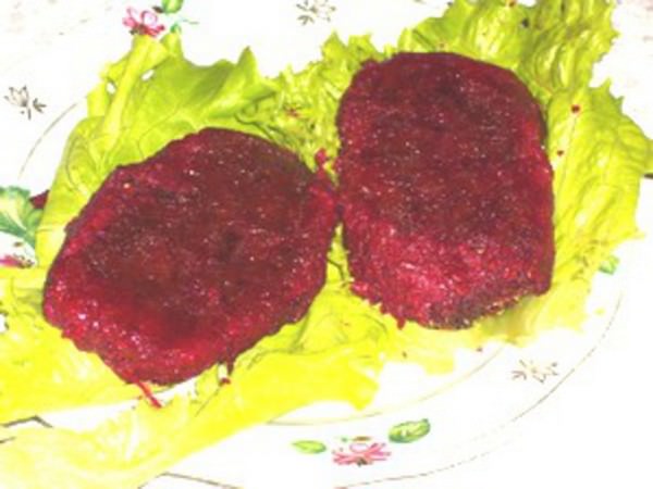 Свекольные котлеты с орехами (постный вариант)