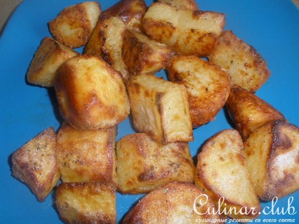 Картошка, запеченная в духовке - такая, как хотелось, но долго не получалось