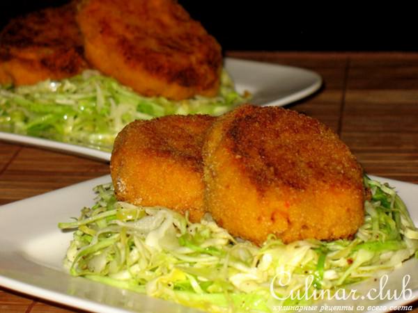 Крокетты из тыквы на гнёздах из капусты (Crocchette di zucca su nido crauti)
