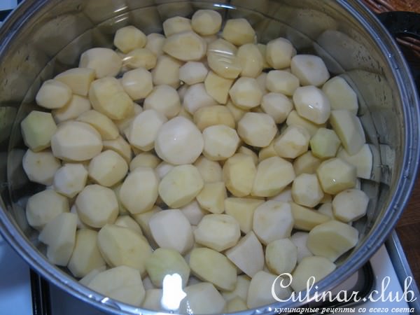 Картофель запечёный с заливкой и сыром