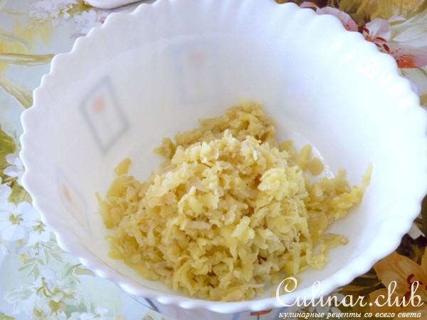 Картофельные лангоши с брынзой.