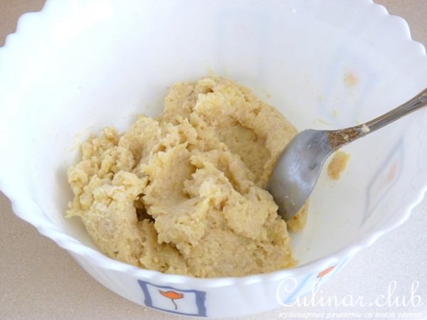 Картофельные лангоши с брынзой.