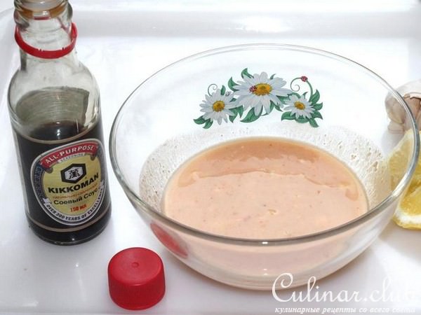 Куриные голени в чесночных сухарях с молодым картофелем