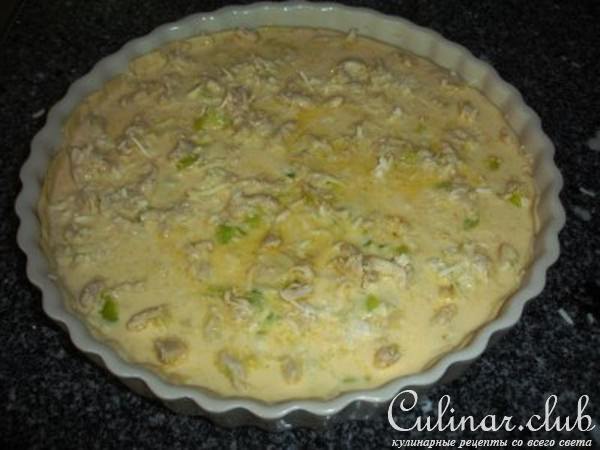 Пирог из курицы и лук-порей