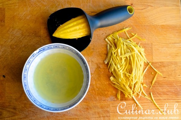 Теплые оливки и маслины с лимоном и зеленью