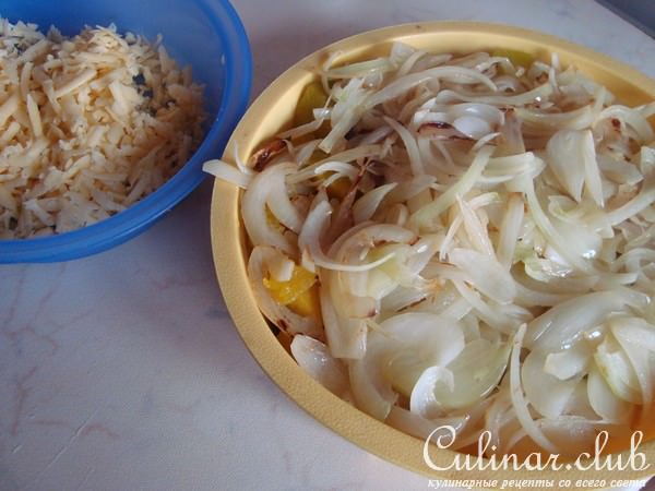 ТЫКВА, ЗАПЕЧЁННАЯ С ЛУКОМ