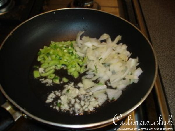 Белые рыбные рулетики