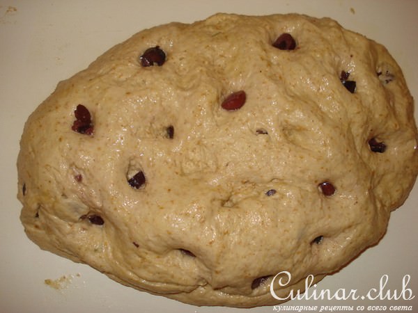 Хлеб с оливками и розмарином