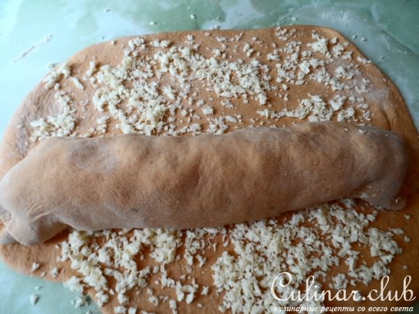 Закусочный хлеб с тунцом,оливками,сыром,на томатном соке Томато Густо.