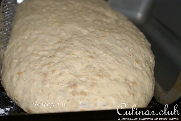 Яблочный хлеб (закваска на кураге)