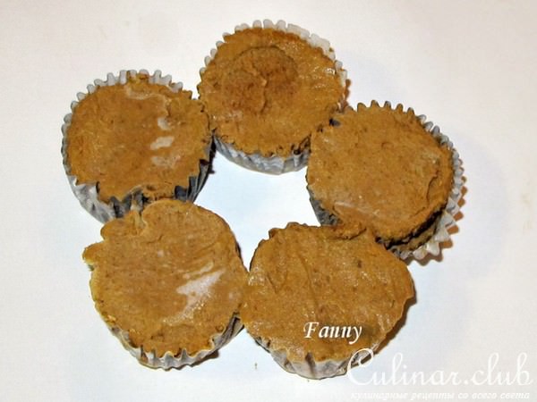 Конфеты из куриной печени в ржаной земле с яблочной начинкой