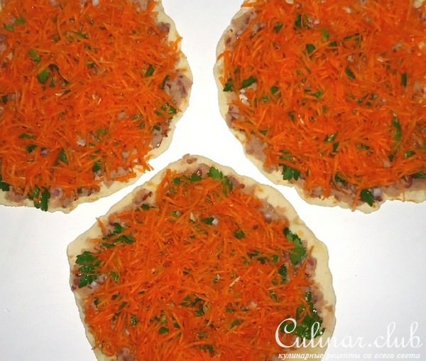 Роллы с фасолью,овощами,зеленью и сыром