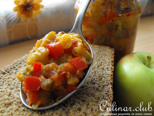 Баклажанная икра с яблоками.