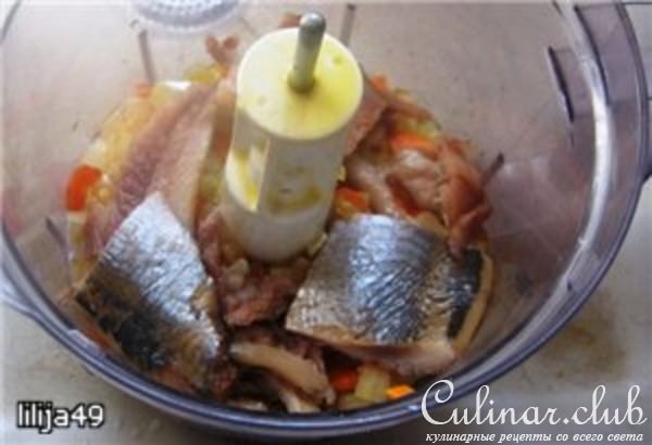 Картофель, фаршированный селедочным паштетом