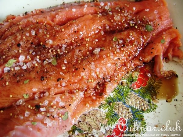 Красная рыба пряного посола пикантного вкуса с перцем. О как!