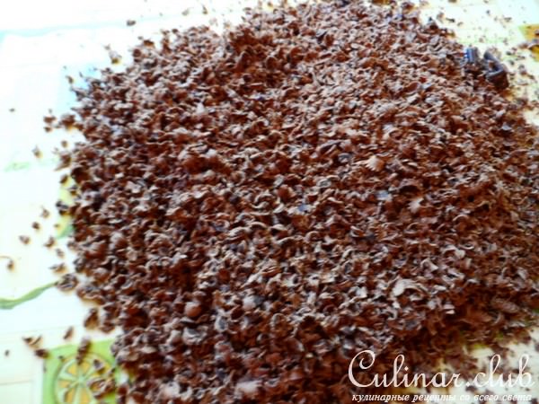 Шоколадный кекс-пирог с черносливом и орехами.