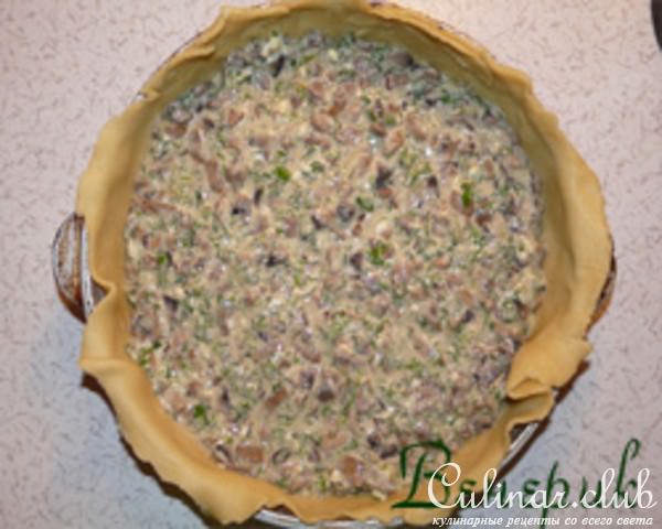Грибной пирог с сыром и зеленью
