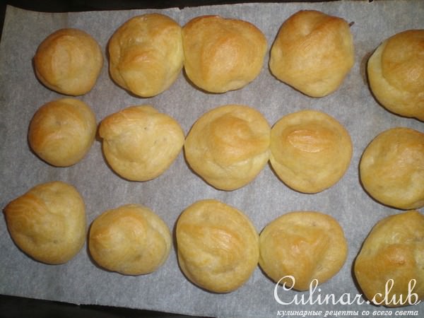 Профитроли со сгущенкой