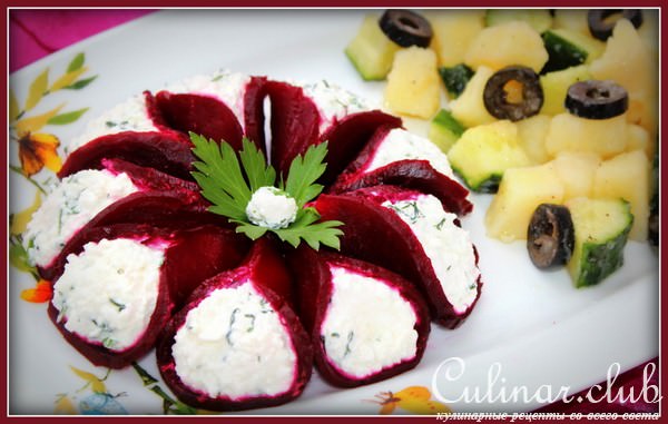 Свекольные лепестки с творожно-чесночной начинкой и картофельный салат (тест-драйв)