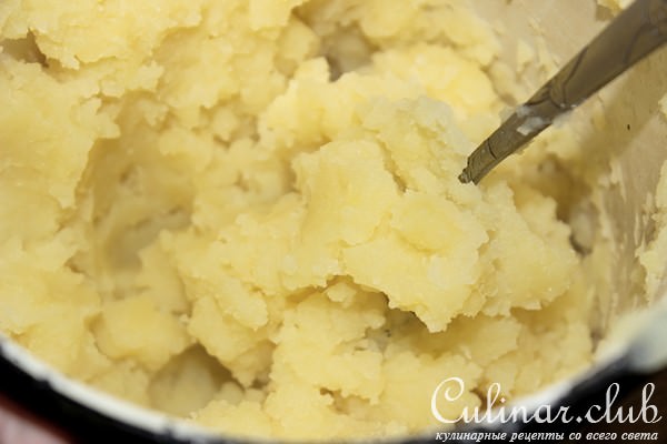 Вареники постные из пенне с картофелем.