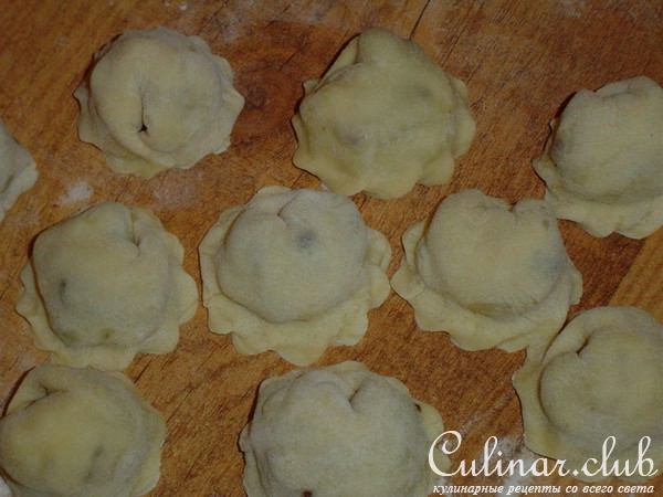 Пельмени с капустой и грибами