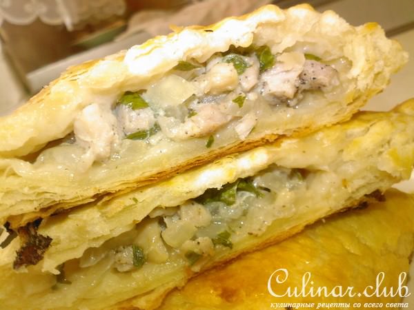 Слоеные пирожки с мясом