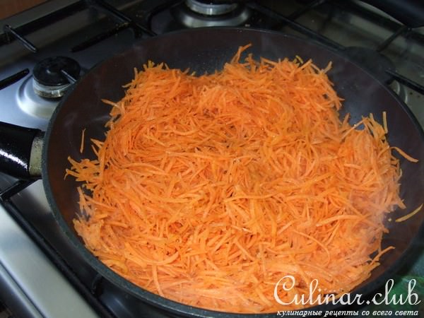 Рыбный "торт" с черносливом.