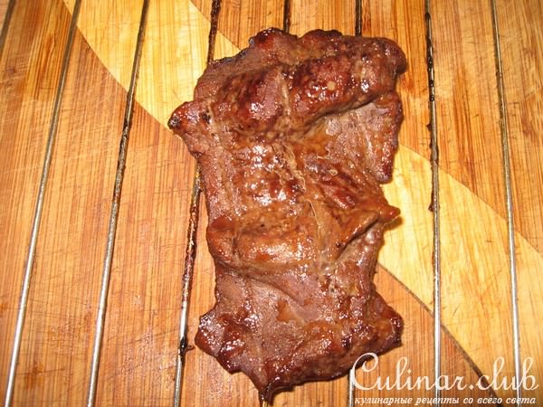 Тёплый салат с говядиной