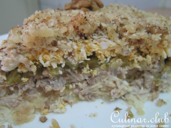 Салат "Ореховое сердце" с мясом