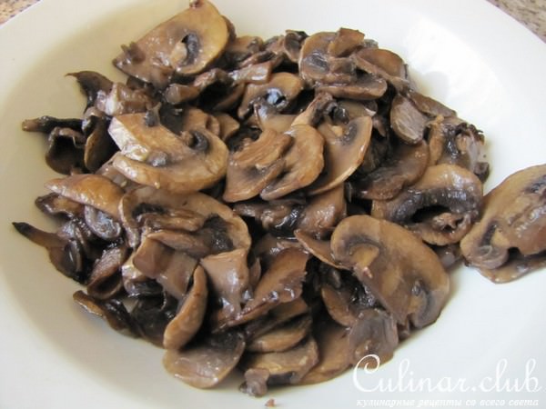 Салат из курицы с карри