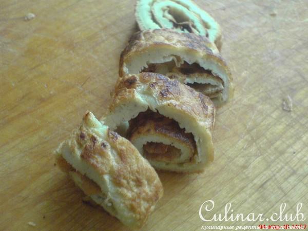 Куриный салат с блинчиками
