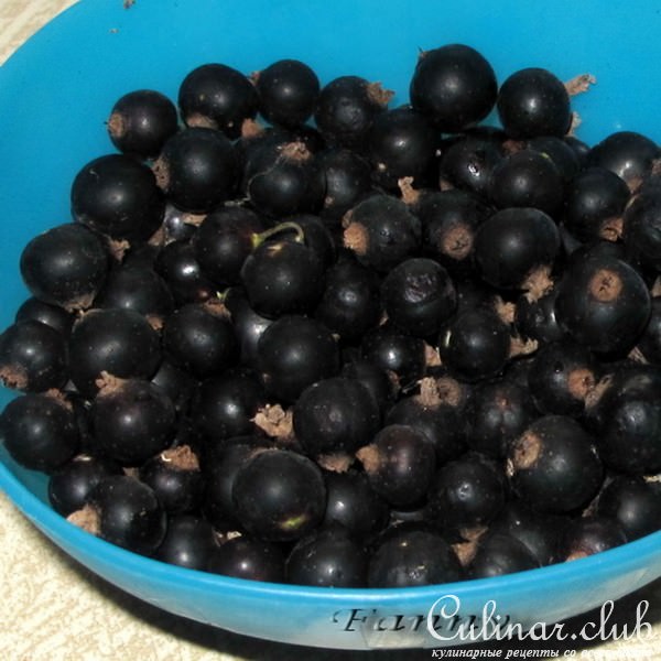 Салат в уксусно-медовом соусе из печени (курицы) и орехов