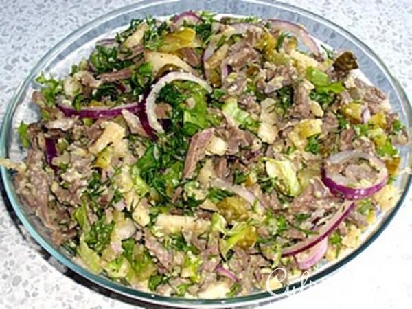 Салат из сердца с грушей