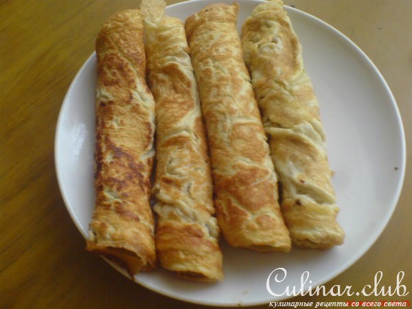Куриный салат с блинчиками