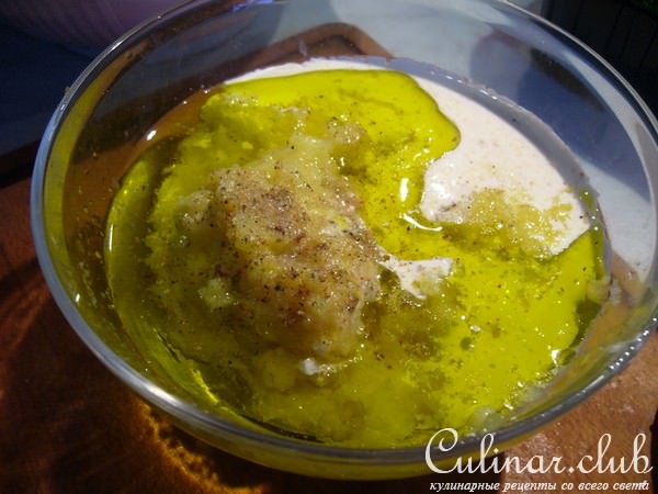 Картофельный салат с помидорами и руколой
