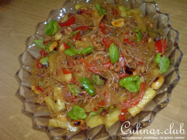 Салат из рисовой лапши с маленькими креветками