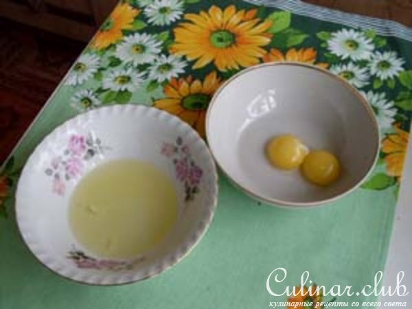 Пирог - перевертыш со сливами