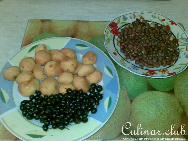 Пирог с абрикосами и ёштой под арахисовой корочкой