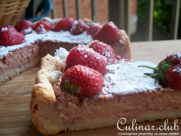 Пирог фермерский с клубникой и сыром бри !!