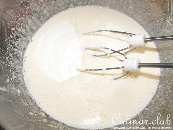 Пирог с маком и вишнями